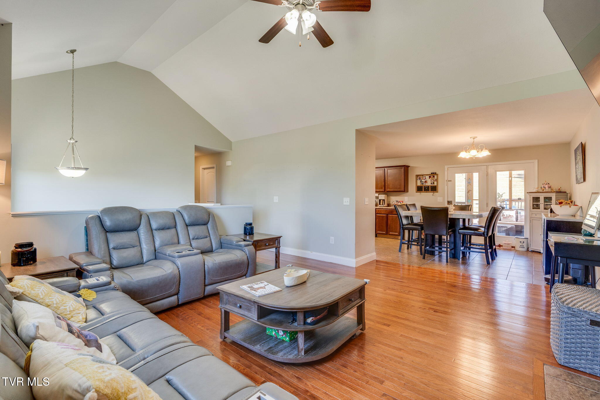 158 Slate Hill Road Telford, TN 37690 - Photo 5 of 26 005