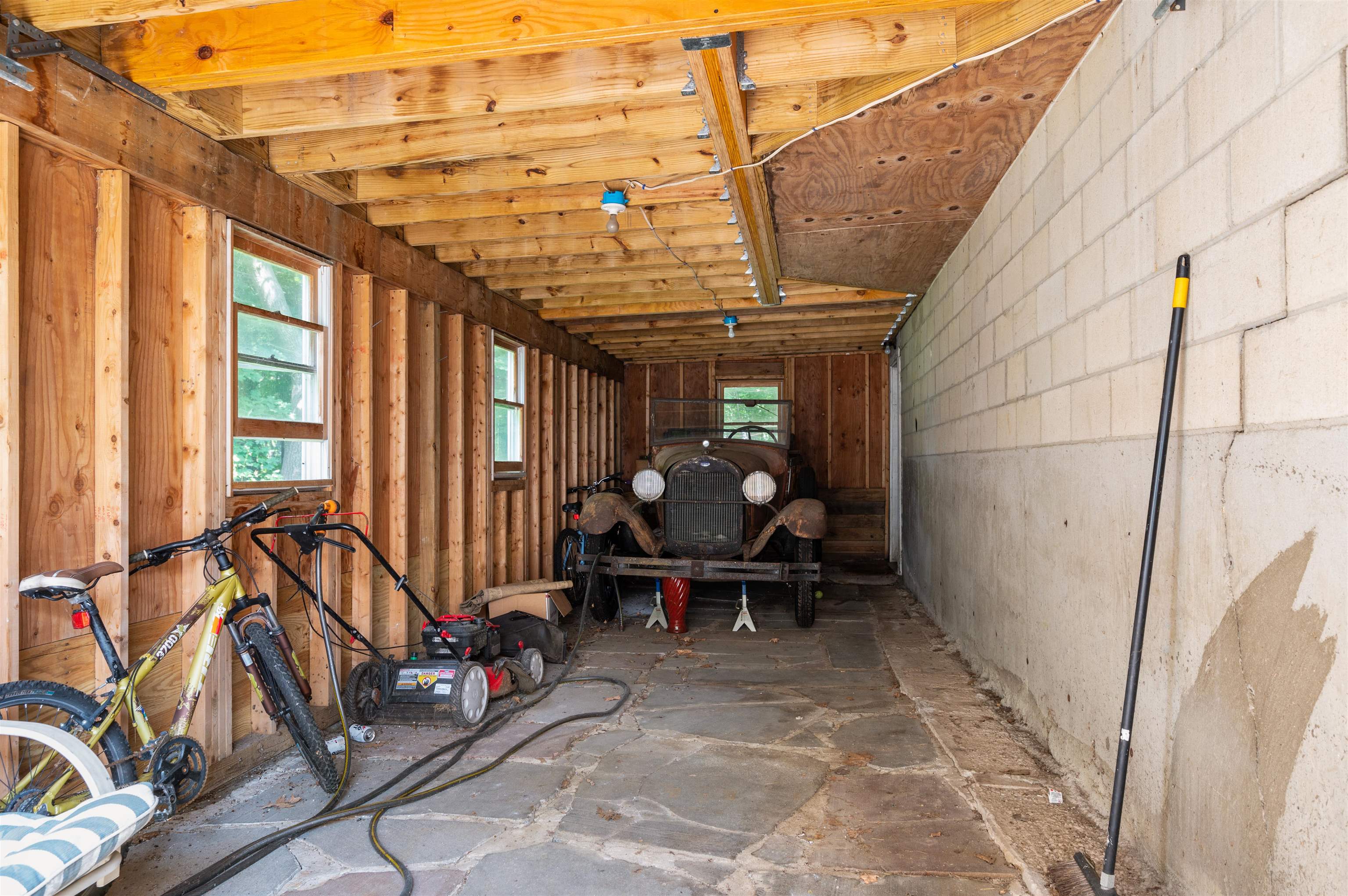 16 Madison Street Laconia, NH 03246 - Photo 20 of 35