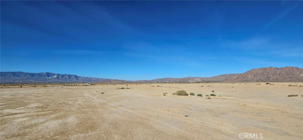 14888 Huff Road Lucerne Valley, CA 92356 - Photo 3 of 7