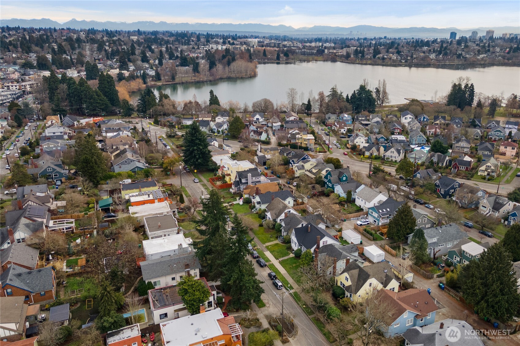 1125 North 77th Street Seattle, WA 98103 - Photo 37 of 38 a view of a city and lake