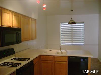 374 West Windowmaker Road Tucson, AZ 85737 - Photo 3 of 6