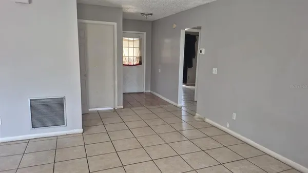 $2,550 | 8227 Clermont Street, Tampa, FL 33637