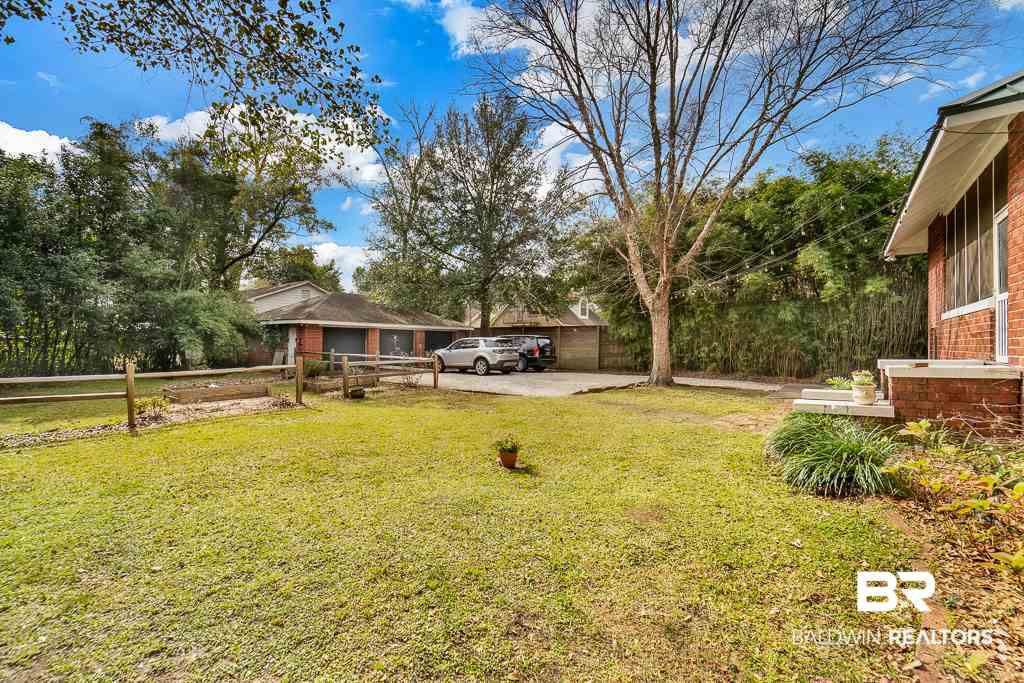 1811 Spring Hill Avenue Mobile, AL 36607 - Photo 33 of 37 Back Yard