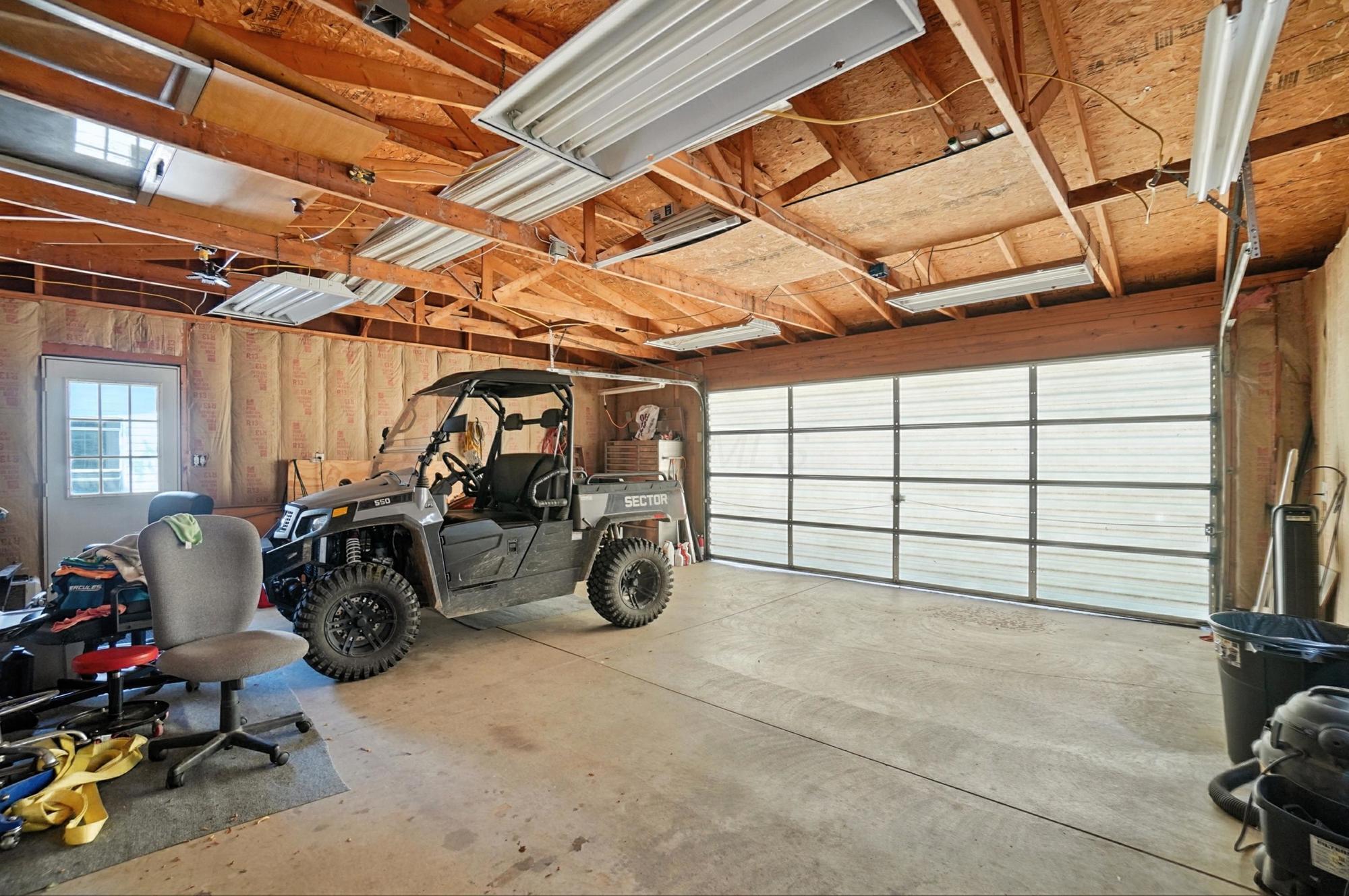 1891 Lake Road Northeast Lancaster, OH 43130 - Photo 42 of 52 Detached Garage - 1891 Lake Road NE, Lancaster, OH 43130