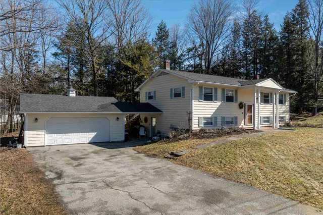 $449,000 | 10 Spruce Lane, Barre Town, VT 05641