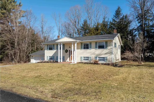 $449,000 | 10 Spruce Lane, Barre Town, VT 05641