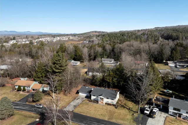 $449,000 | 10 Spruce Lane, Barre Town, VT 05641