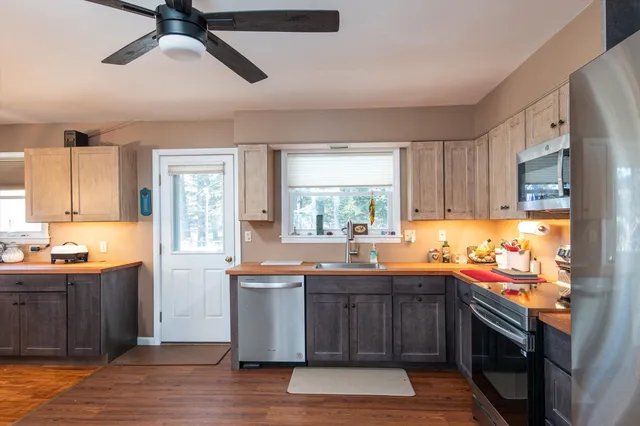 $449,000 | 10 Spruce Lane, Barre Town, VT 05641