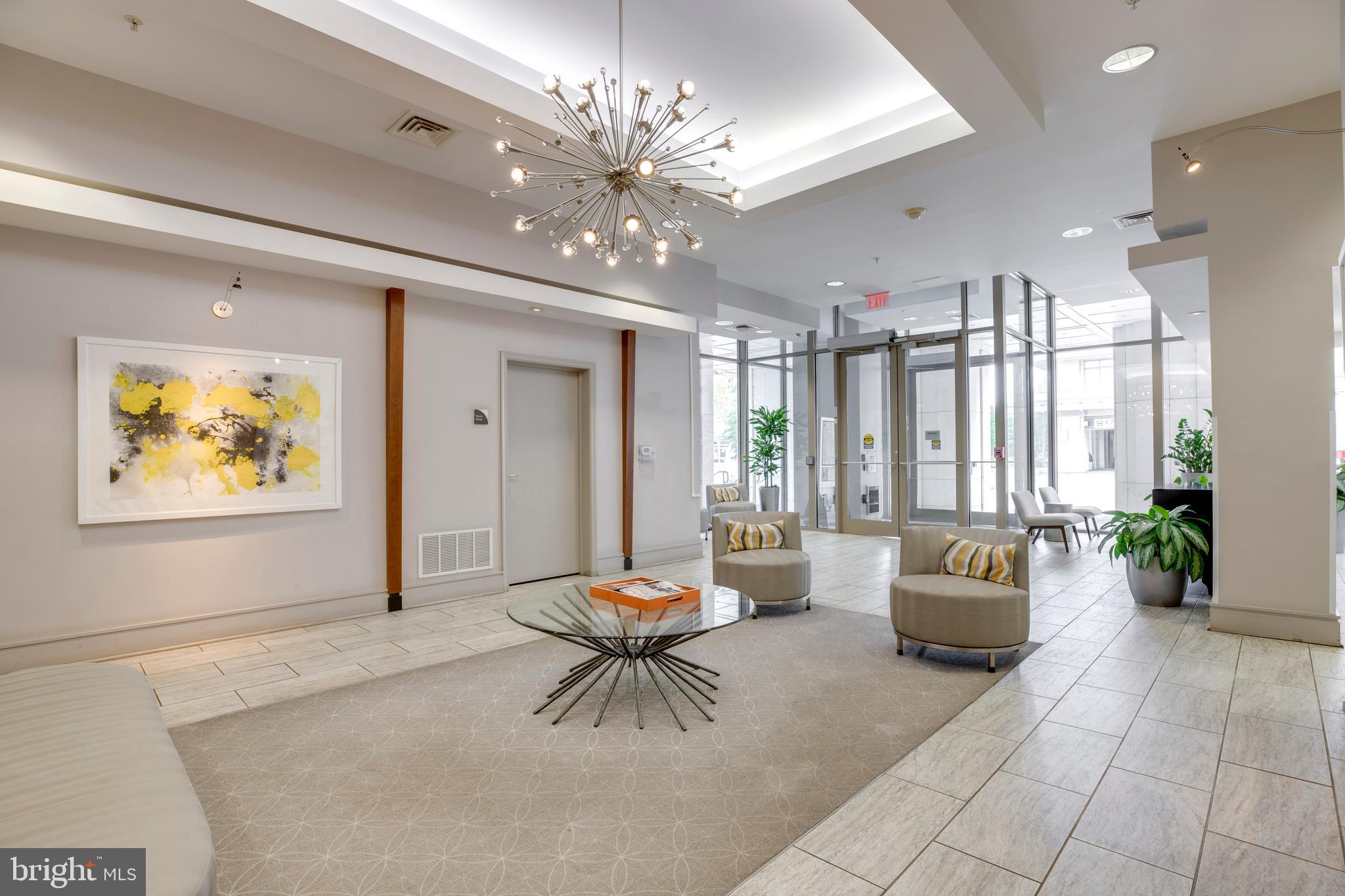 3600 South Glebe Road, Unit 427W Arlington, VA 22202 - Photo 26 of 49 a living room with furniture and a large window