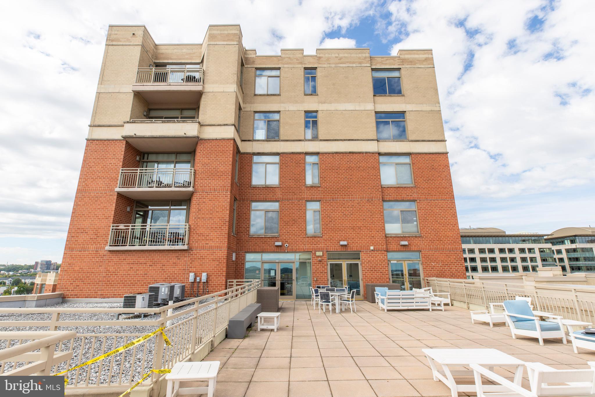 3600 South Glebe Road, Unit 427W Arlington, VA 22202 - Photo 42 of 49 a front view of a building