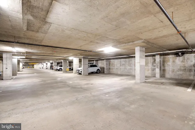 $2,350 | 3600 South Glebe Road, Unit 427W, Arlington, VA 22202