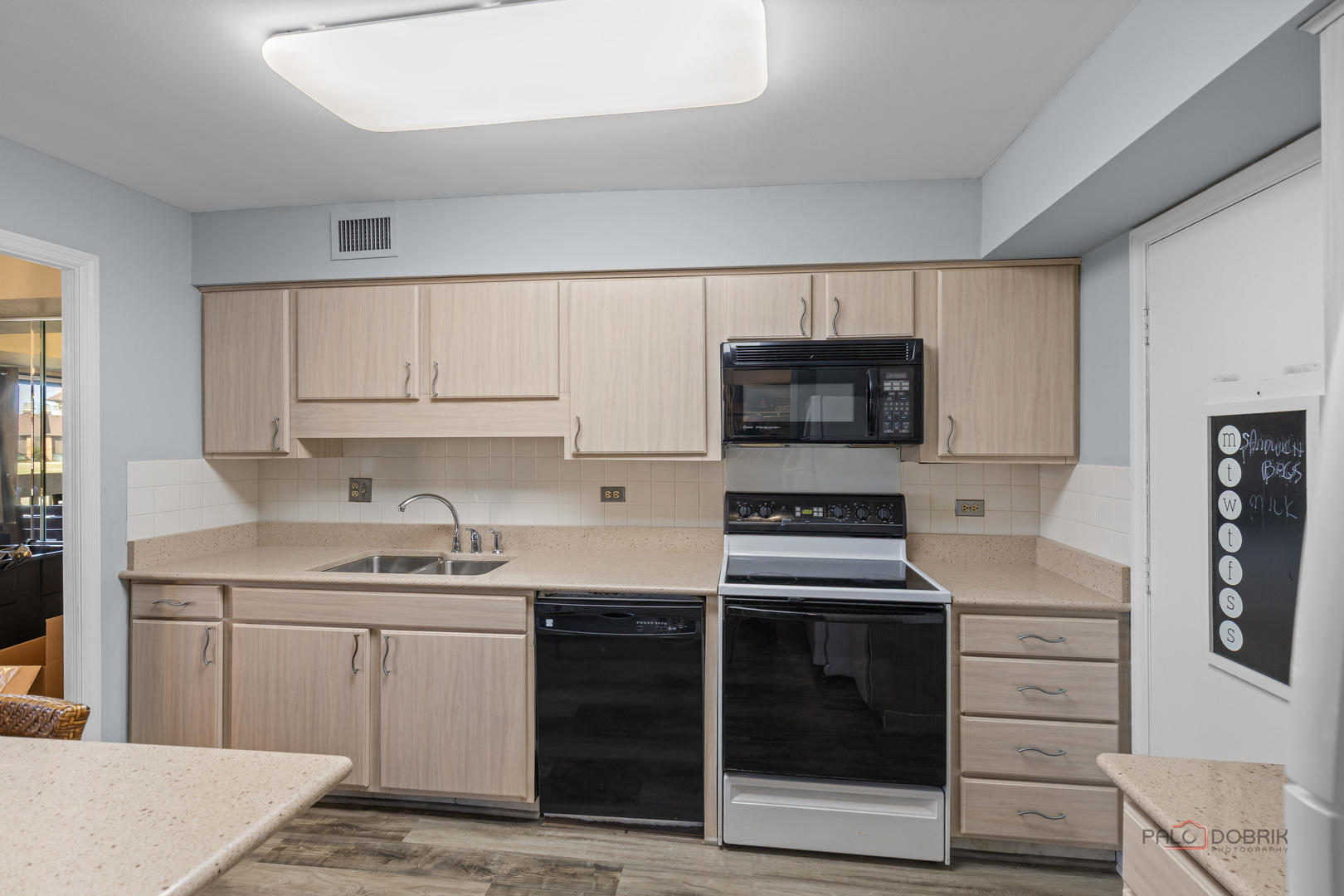 3801 Mission Hills Road, Unit 209 Northbrook, IL 60062 - Photo 11 of 19