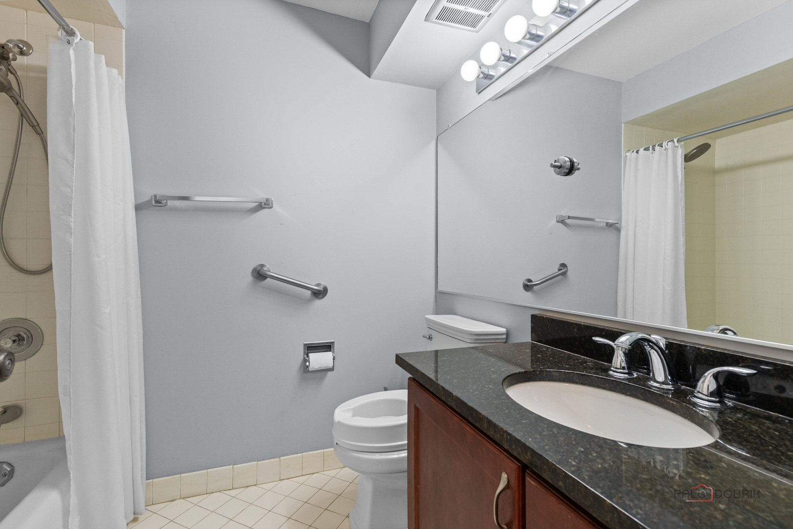 3801 Mission Hills Road, Unit 209 Northbrook, IL 60062 - Photo 15 of 19