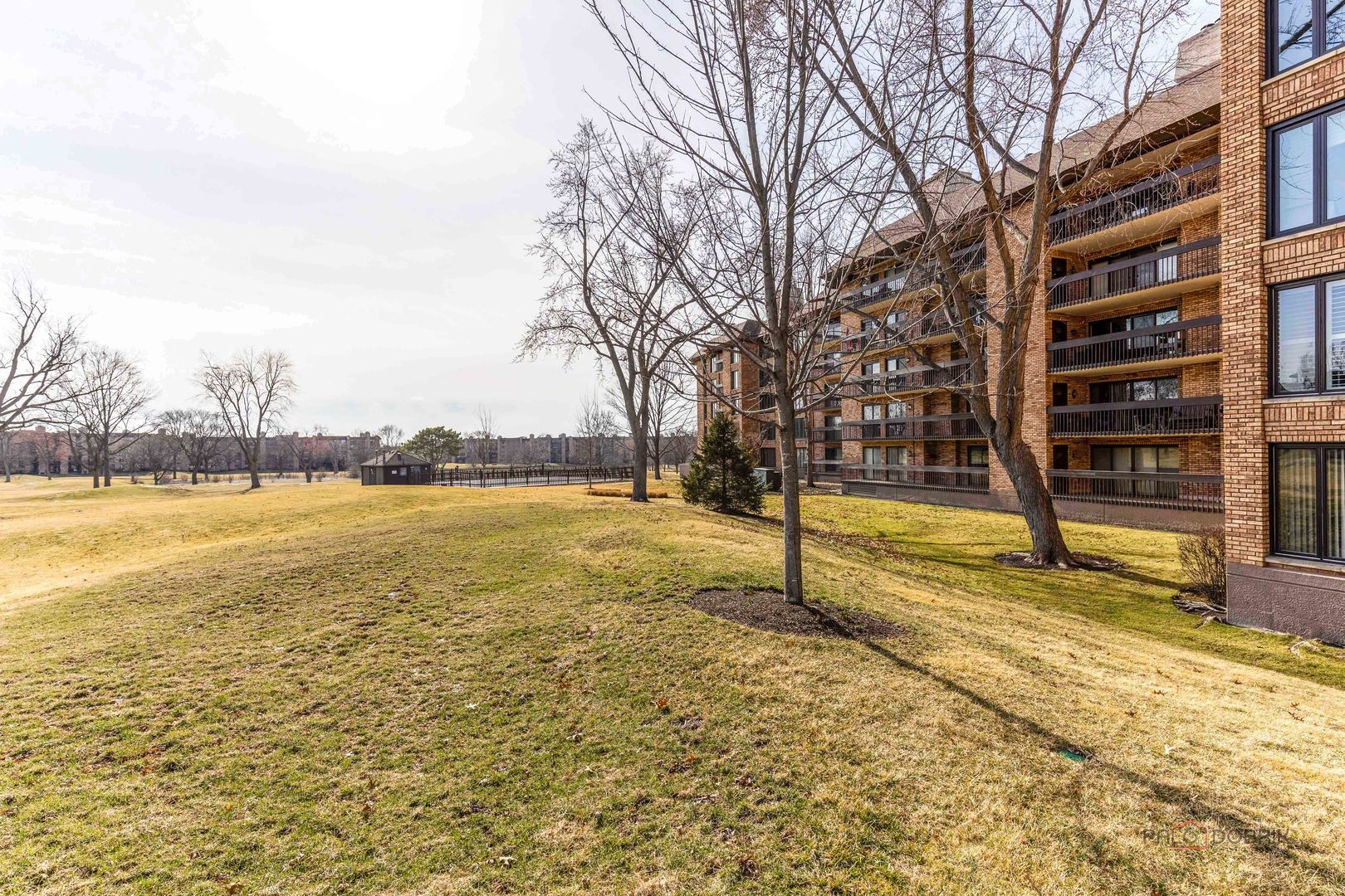 3801 Mission Hills Road, Unit 209 Northbrook, IL 60062 - Photo 18 of 19