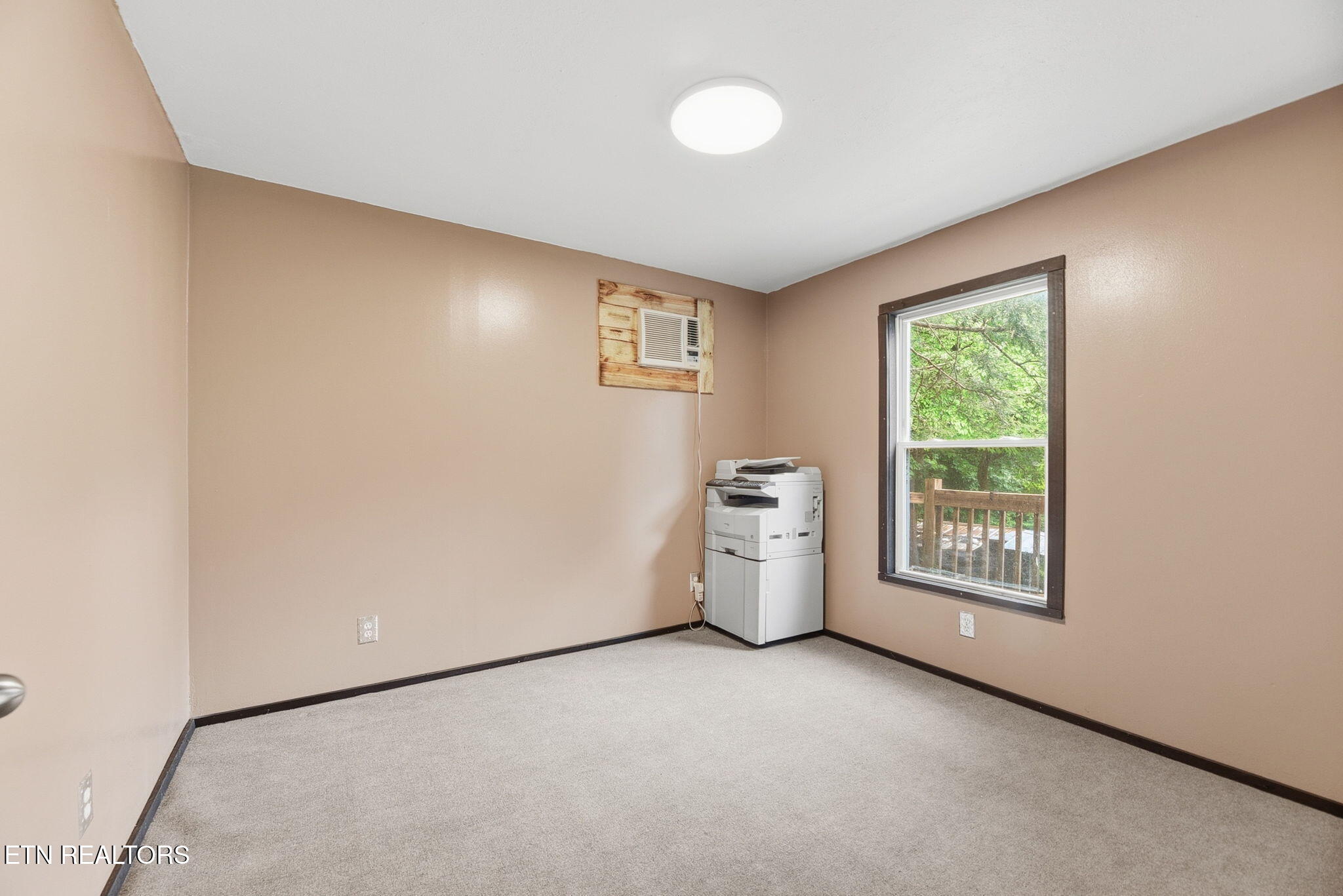 113 Pomona Road Oak Ridge, TN 37830 - Photo 9 of 60 9-web-or-mls-DSC_2382