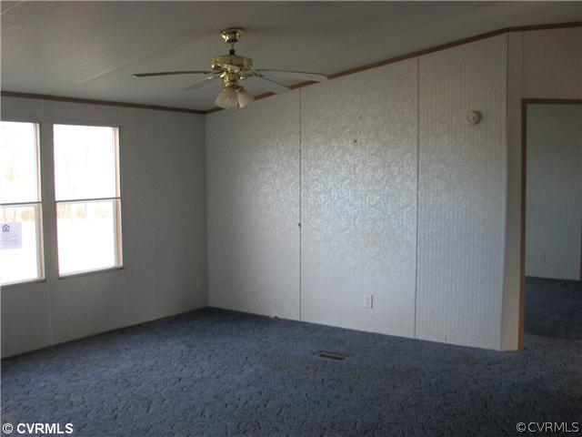 4891 Lloyds Road Champlain, VA 22438 - Photo 2 of 10 Living Room