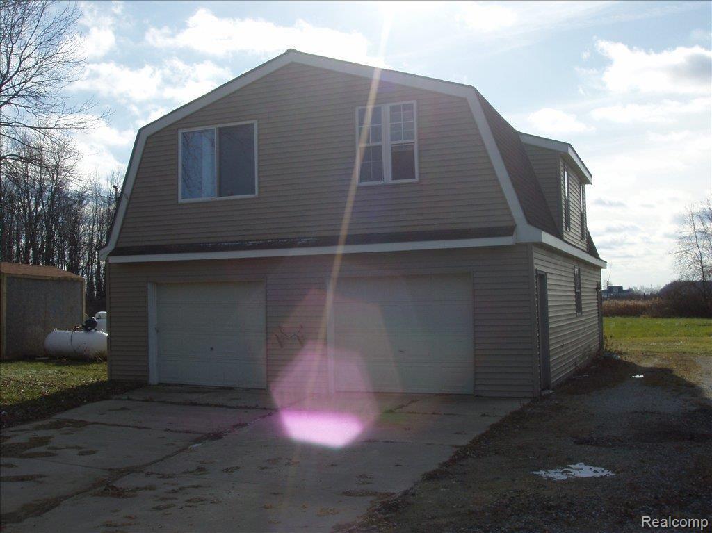 13431 Gilbert Road Memphis, MI 48041 - Photo 1 of 5 P1010007