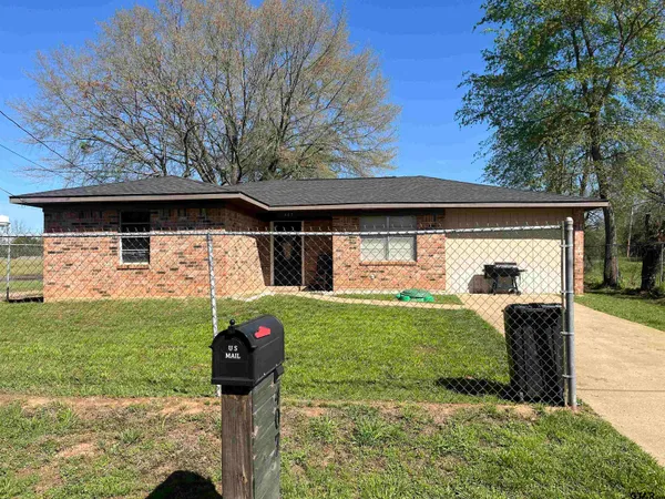 $159,900 | 407 Fulton Street, Pittsburg, TX 75686