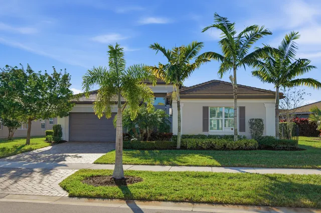 $949,900 | 11698 Southwest Coronado Springs Drive, Port St. Lucie, FL 34987