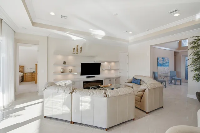 $949,900 | 11698 Southwest Coronado Springs Drive, Port St. Lucie, FL 34987