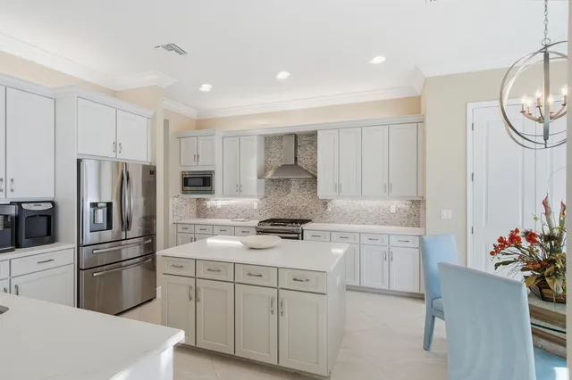 $949,900 | 11698 Southwest Coronado Springs Drive, Port St. Lucie, FL 34987