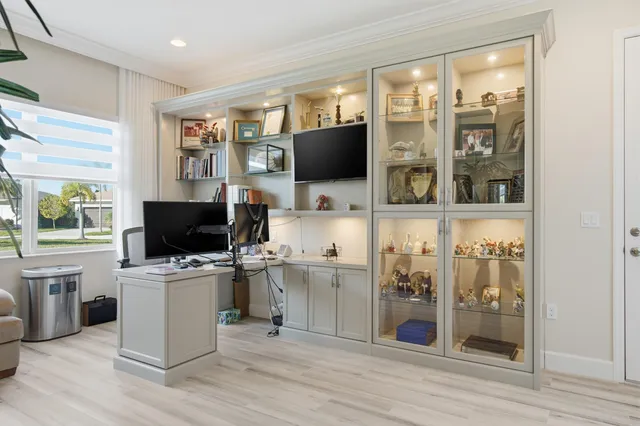 $949,900 | 11698 Southwest Coronado Springs Drive, Port St. Lucie, FL 34987