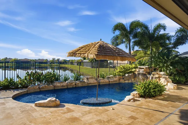 $949,900 | 11698 Southwest Coronado Springs Drive, Port St. Lucie, FL 34987