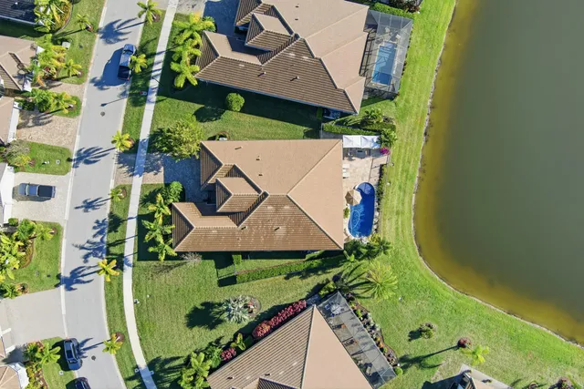 $949,900 | 11698 Southwest Coronado Springs Drive, Port St. Lucie, FL 34987