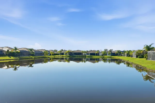 $949,900 | 11698 Southwest Coronado Springs Drive, Port St. Lucie, FL 34987