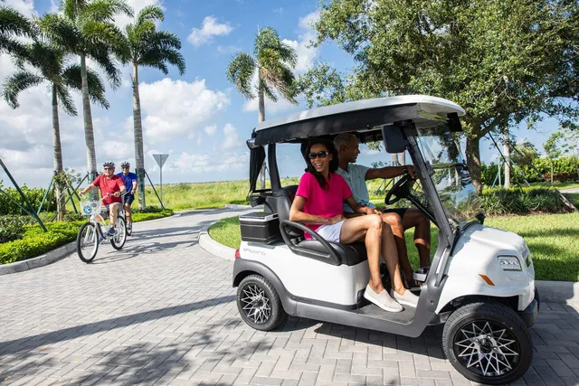 $949,900 | 11698 Southwest Coronado Springs Drive, Port St. Lucie, FL 34987