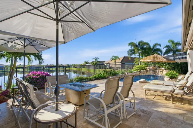 $949,900 | 11698 Southwest Coronado Springs Drive, Port St. Lucie, FL 34987