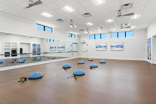 $949,900 | 11698 Southwest Coronado Springs Drive, Port St. Lucie, FL 34987