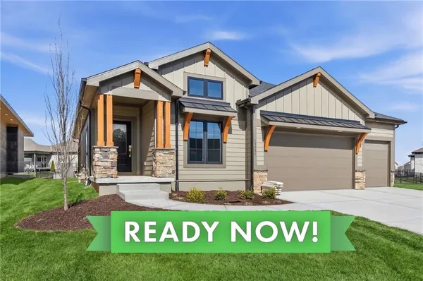 $625,000 | 15284 West 173rd Street, Olathe, KS 66062