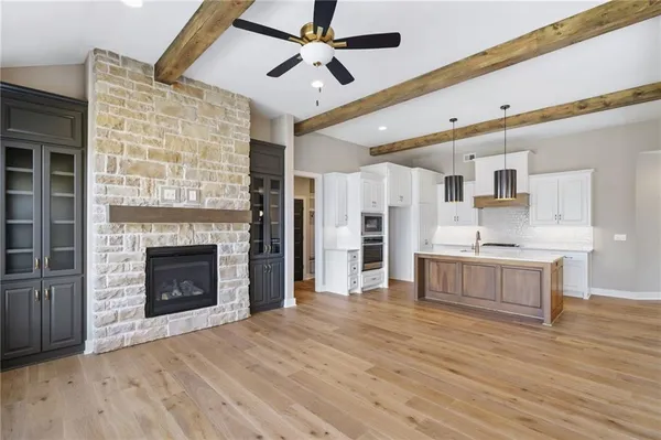 $625,000 | 15284 West 173rd Street, Olathe, KS 66062