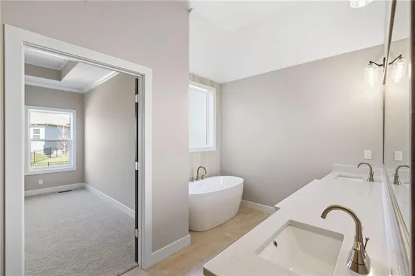 $625,000 | 15284 West 173rd Street, Olathe, KS 66062