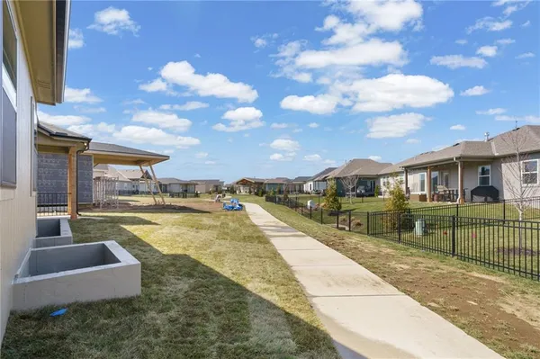 $625,000 | 15284 West 173rd Street, Olathe, KS 66062