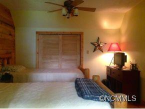 1084 Cabin Ridge Cullowhee, NC 28723 - Photo 14 of 24 Gallery Image 14
