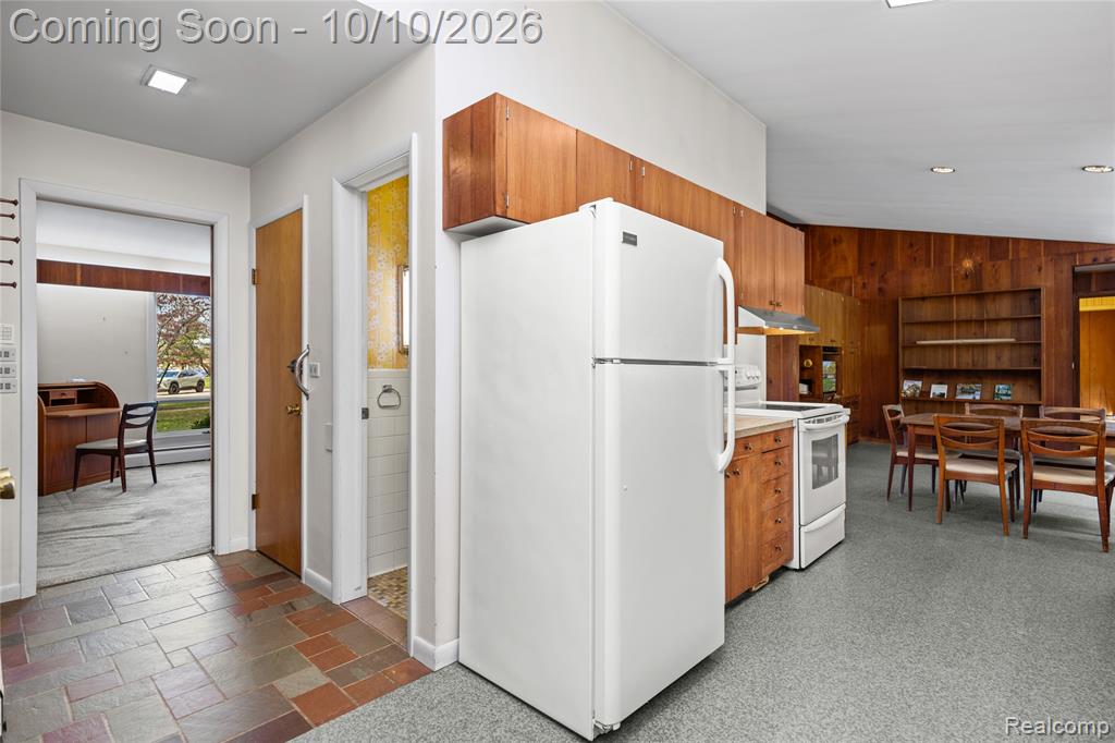 11850 Clinton River Road Sterling Heights, MI 48313 - Photo 20 of 62 Gallery Image 20