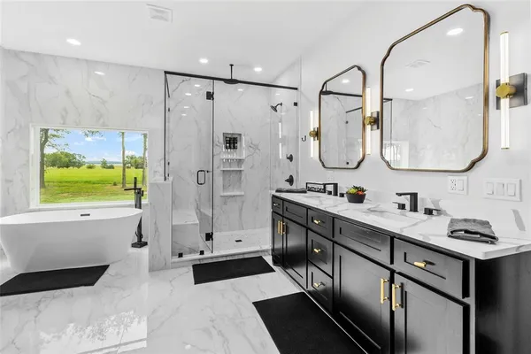 $610,000 | 7 Silver Spur Drive, Mount Pleasant, TX 75455