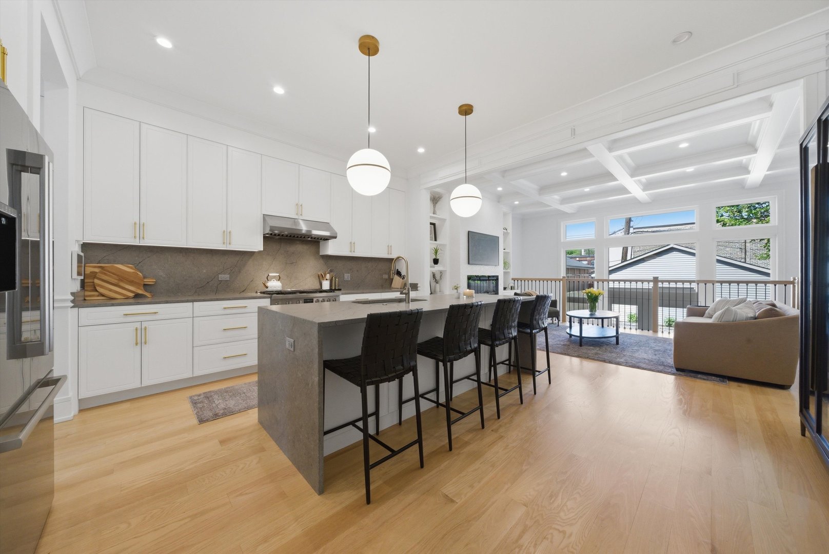 3310 North Harding Avenue Chicago, IL 60618 - Photo 16 of 50