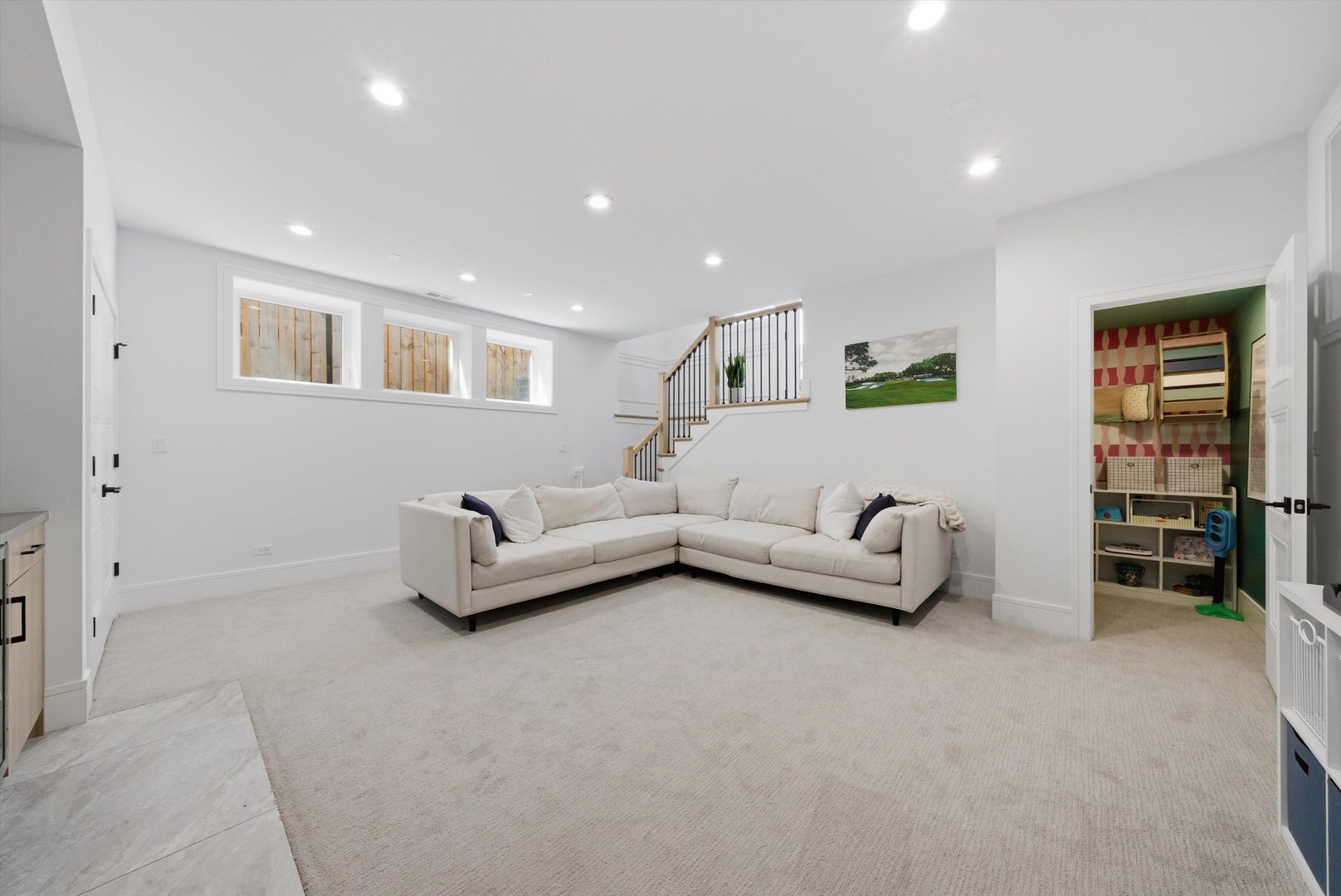 3310 North Harding Avenue Chicago, IL 60618 - Photo 34 of 50