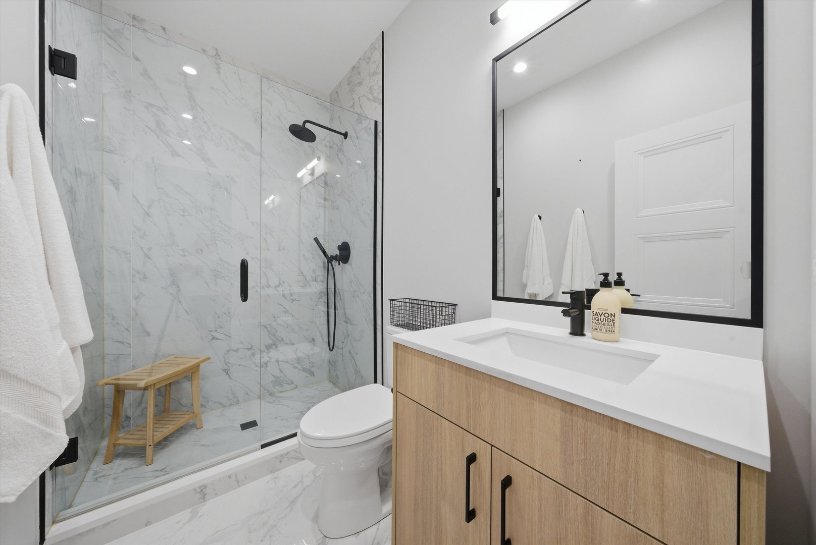 3310 North Harding Avenue Chicago, IL 60618 - Photo 37 of 50