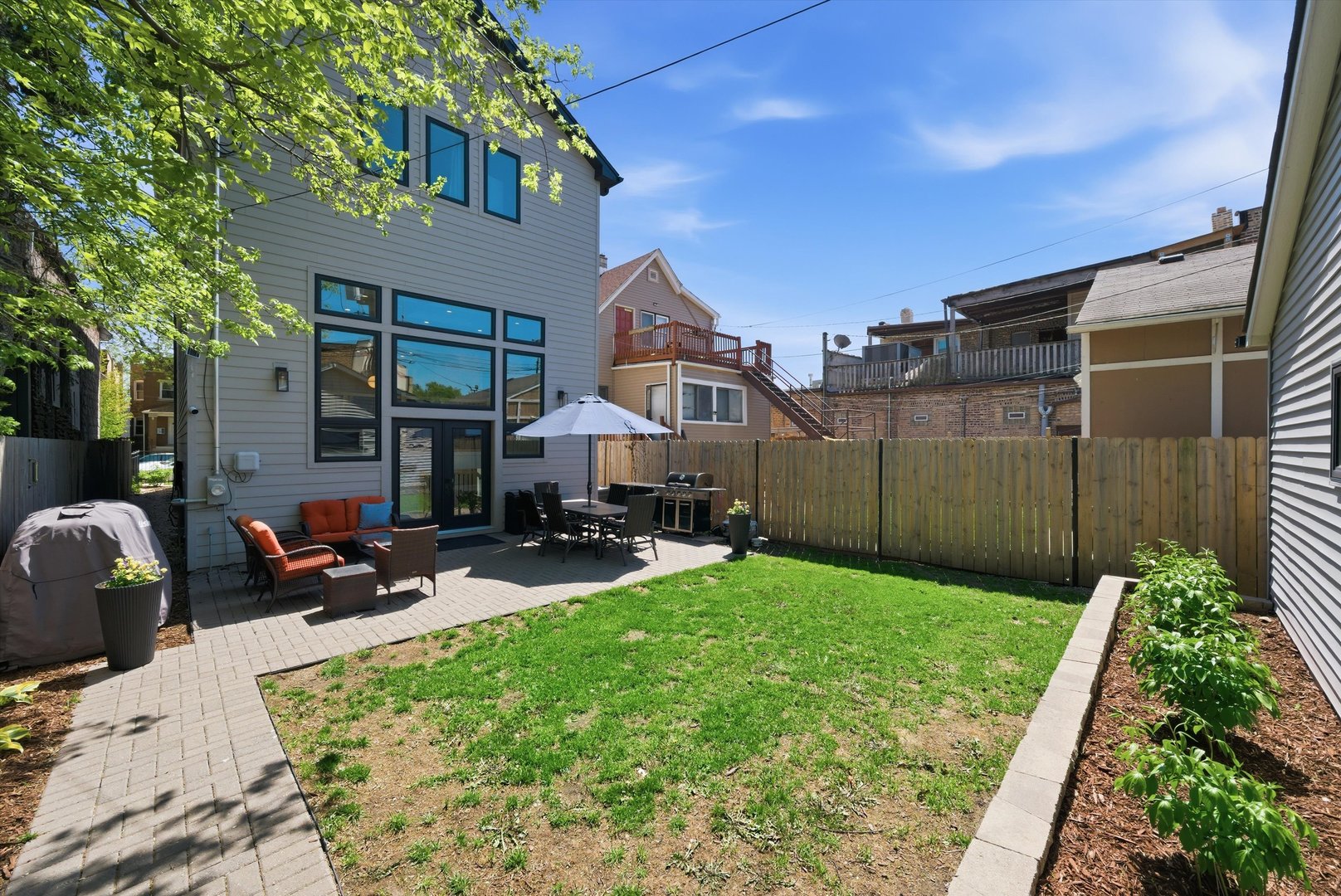3310 North Harding Avenue Chicago, IL 60618 - Photo 43 of 50