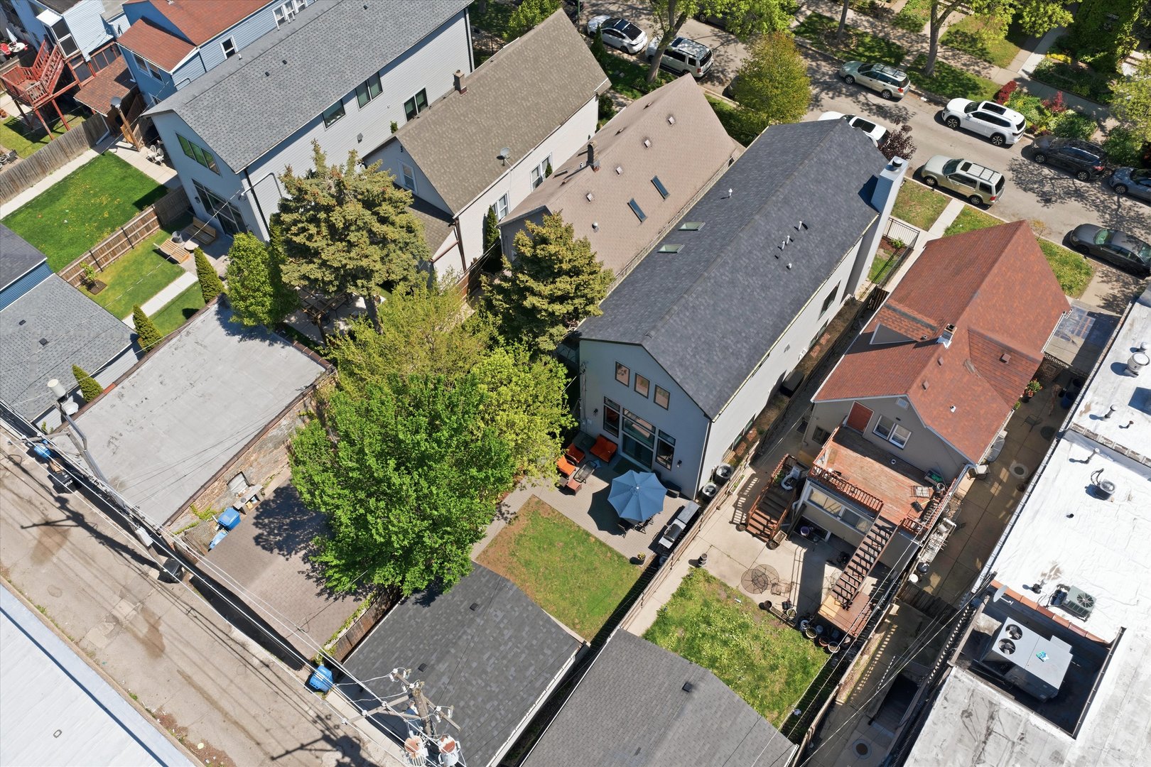 3310 North Harding Avenue Chicago, IL 60618 - Photo 45 of 50