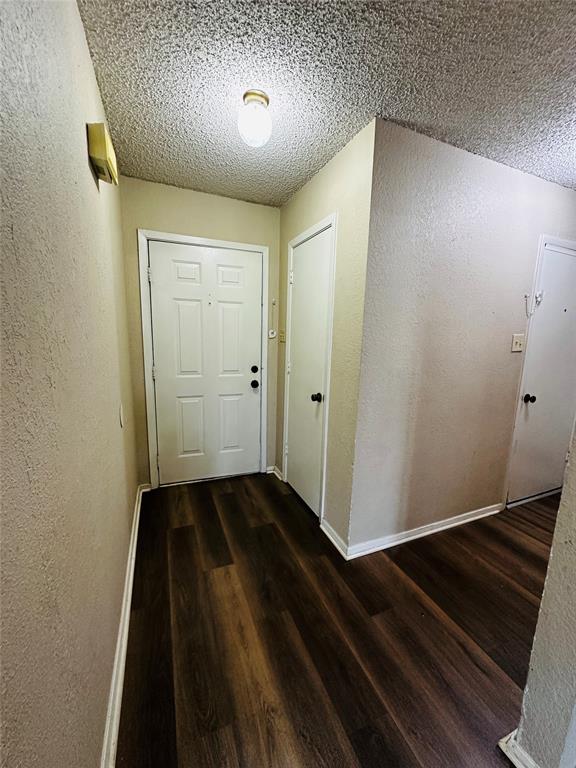 6741 Ridgetop Road North Richland Hills, TX 76182 - Photo 7 of 40 Entry