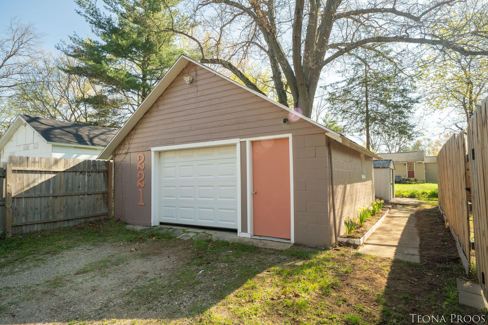 221 Bridge Road Allegan, MI 49010 - Photo 23 of 24 garage