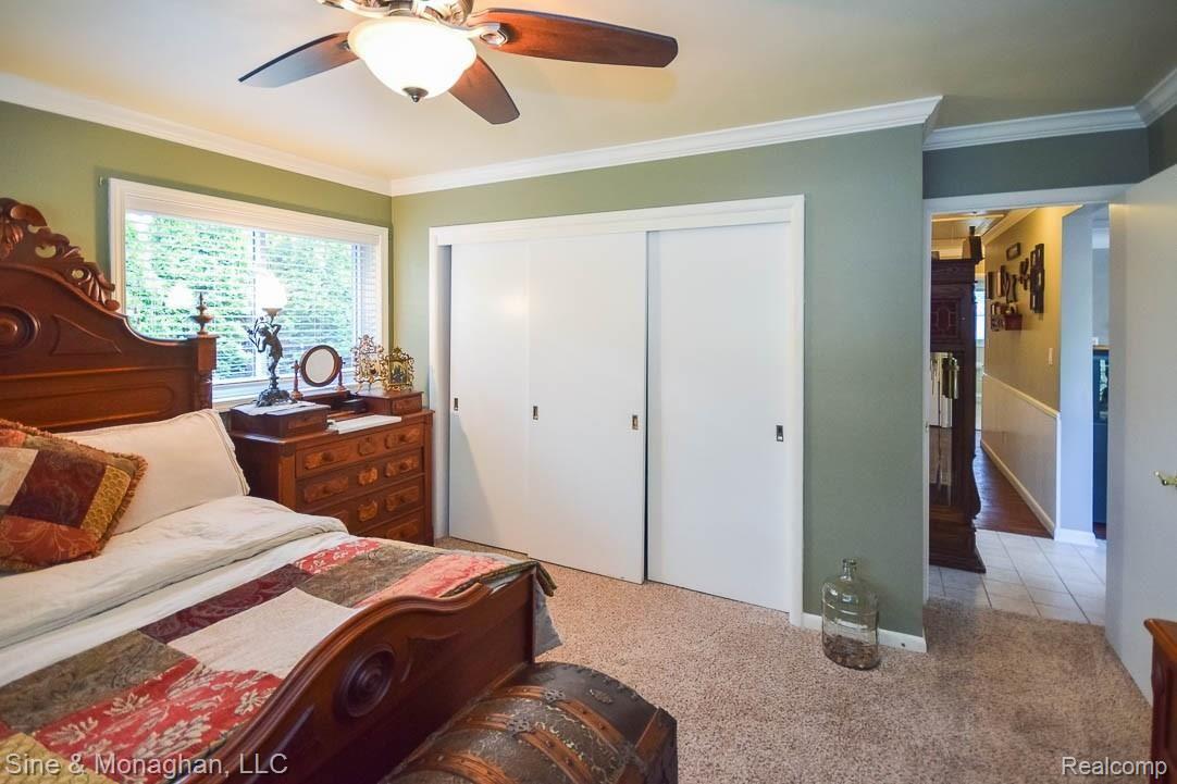4015 Normandy Road Royal Oak, MI 48073 - Photo 20 of 45 Large closet