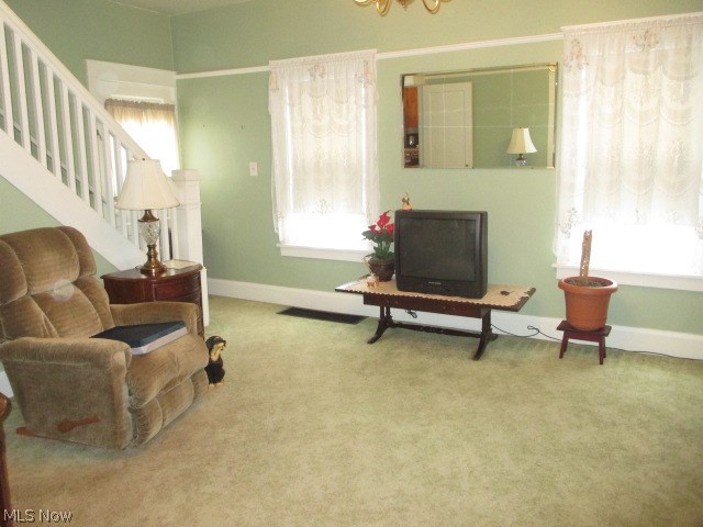 1613 Salt Springs Road Youngstown, OH 44509 - Photo 2 of 27