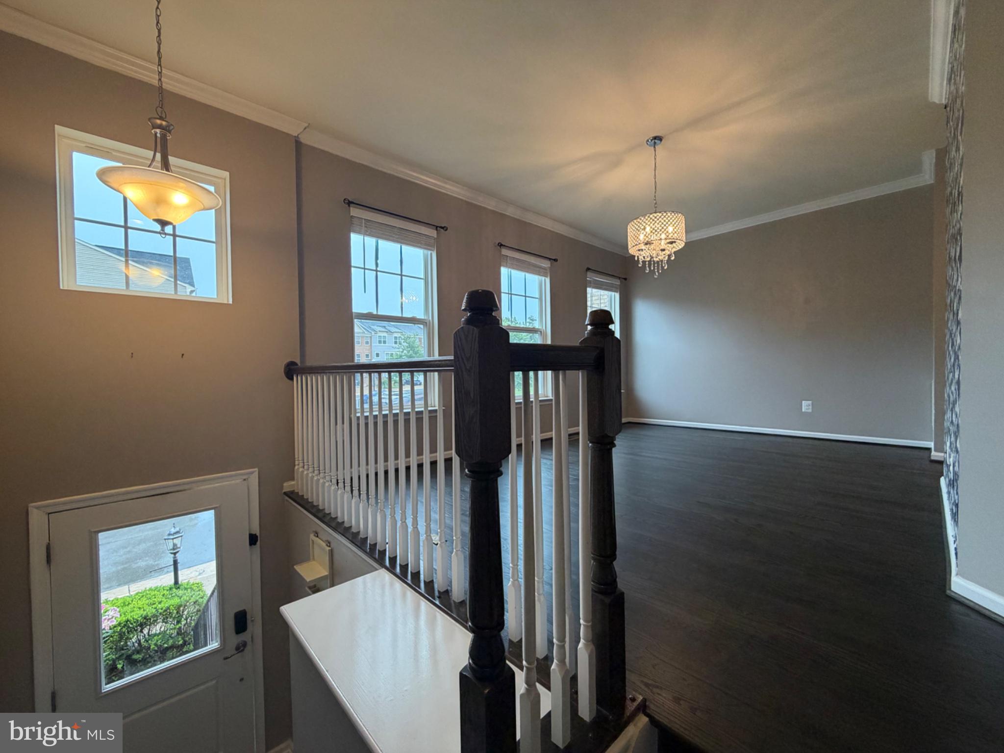 25333 Wakestone Terrace Chantilly, VA 20152 - Photo 21 of 109 Bright and airy entryway charm.