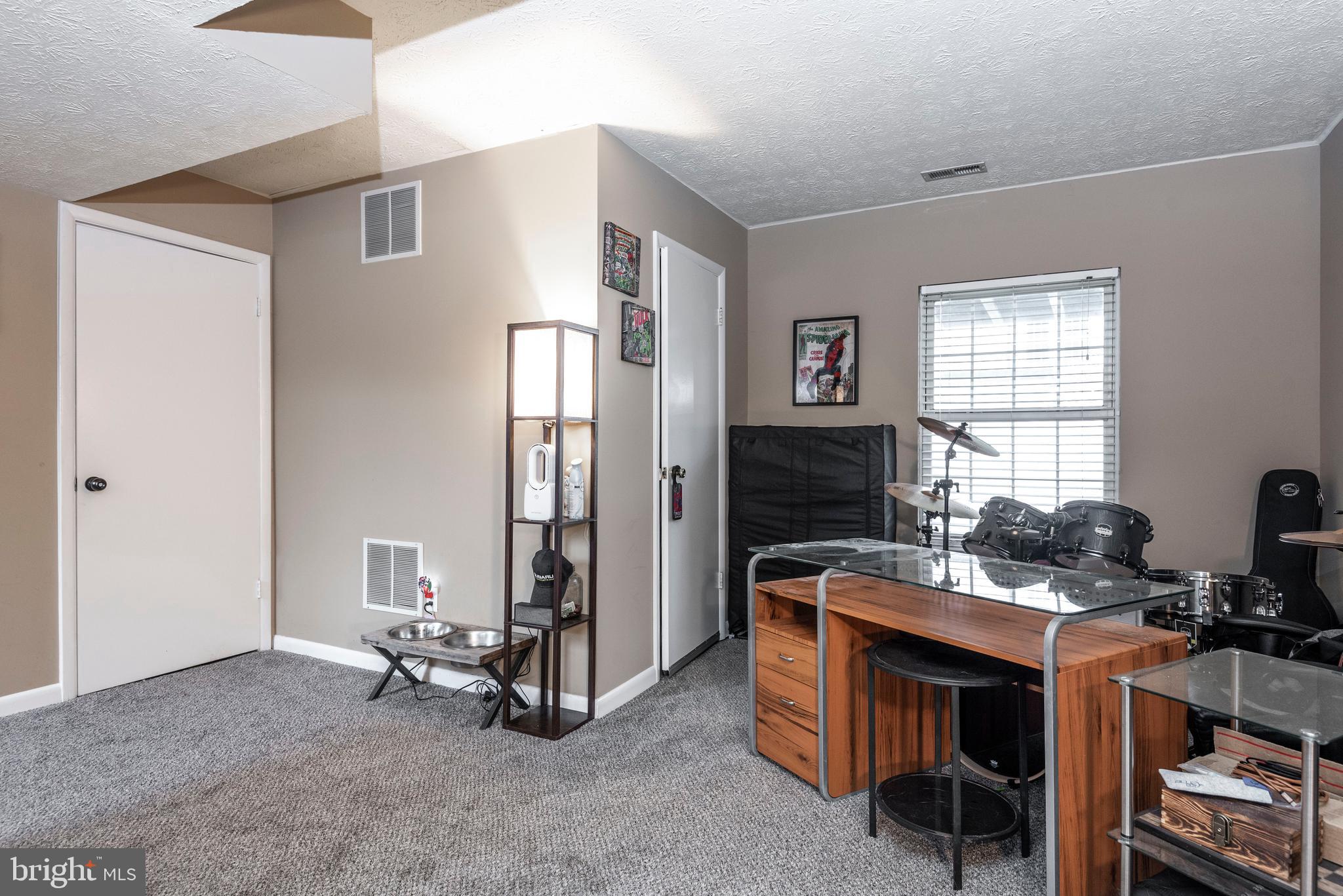 8043 Pine Ridge Road Pasadena, MD 21122 - Photo 27 of 37 Gallery Image 27